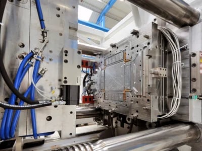 Innovatives Spritzgusswerkzeug für Kunststoffteile: Effizient und präzise mit Maxnext GmbH