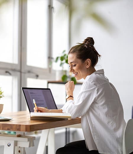 Warum ein Stehschreibtisch die perfekte Wahl für Ihr Büro ist