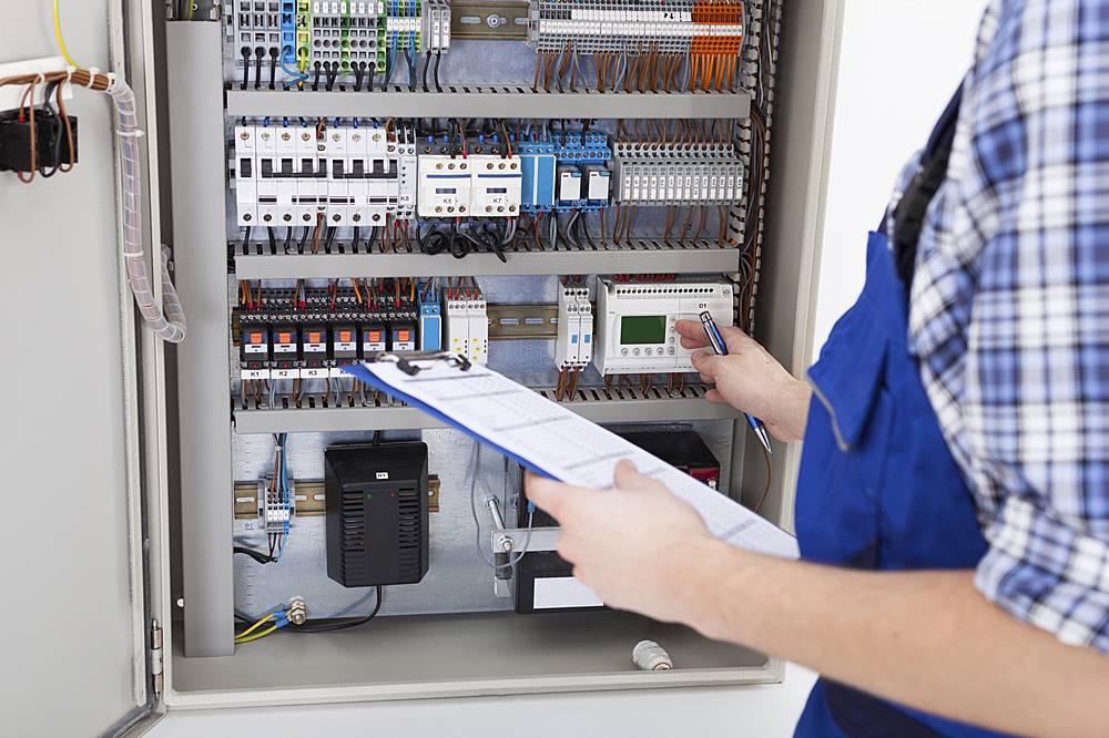 Vorsorge durch die UVV Prüfung im Rahmen der DGUV V3 Prüfung für Ihre elektrischen Systeme